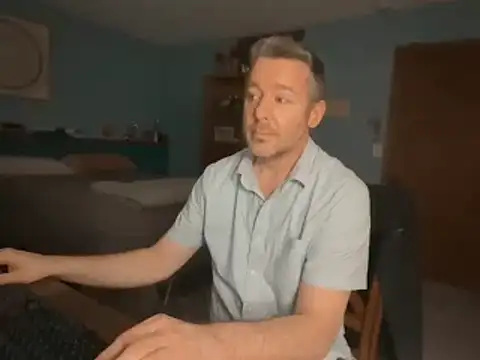 chrisw8140 online show from May 19, 2:07 am