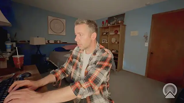 chrisw8140 online show from June 27, 12:48 am