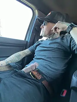 Snapshot of brngitdwn chatting on March 27, 7:13 pm brngitdwn online show from March 27, 7:13 pm