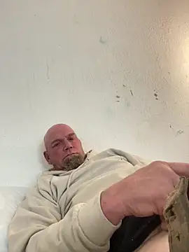 sofnhornyforu online show from April 10, 8:46 pm