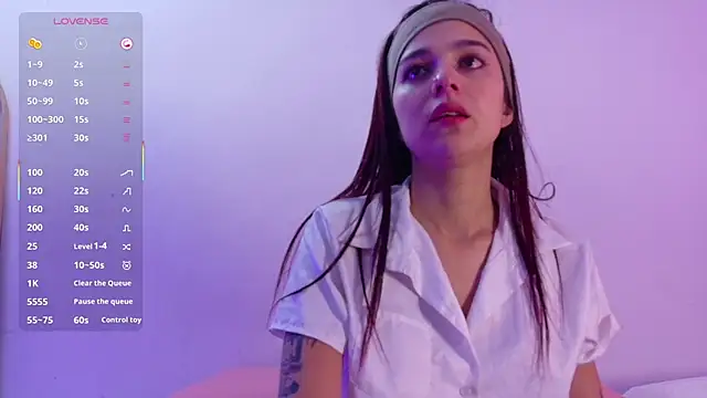 18littledevil online show from February 6, 7:50 pm