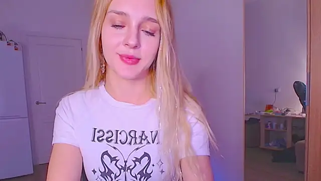 Snapshot of sailormoon666_ chatting on January 18, 10:13 pm sailormoon666 online show from January 18, 10:13 pm