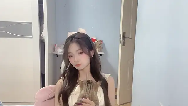 1X-NanNan online show from March 31, 1:11 pm