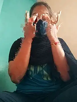 Snapshot of me-leela chatting on January 16, 3:10 am me-leela online show from January 16, 3:10 am