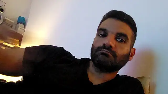 Snapshot of marios87xxl chatting on May 22, 7:08 pm marios87xxl online show from May 22, 7:08 pm