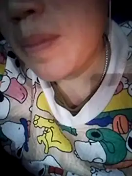 Snapshot of LingLing002 chatting on January 17, 11:37 am LingLing002 online show from January 17, 11:37 am