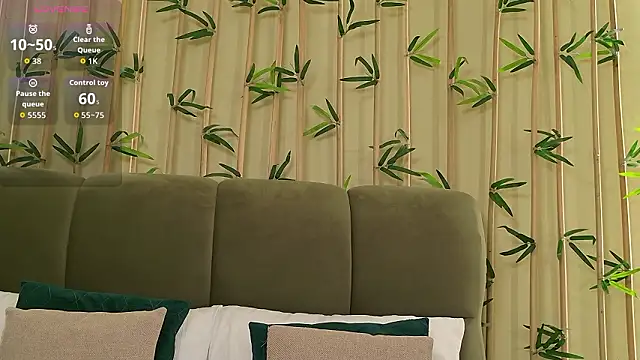 EmilyWess online show from March 20, 5:07 pm