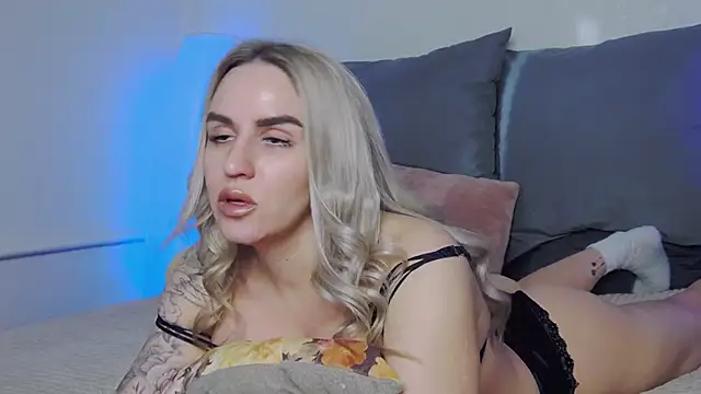  KSmith  online show from January 15, 7:02 am