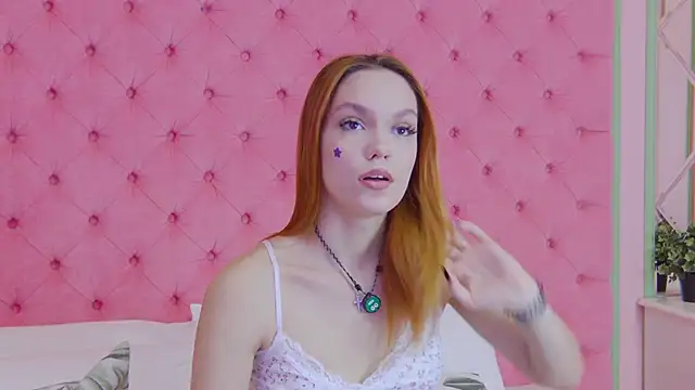 Snapshot of AvaLarson chatting on February 17, 12:45 pm AvaLarson online show from February 17, 12:45 pm