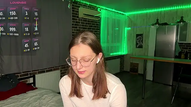 Snapshot of ChrisAmott chatting on February 27, 4:07 pm ChrisAmott online show from February 27, 4:07 pm