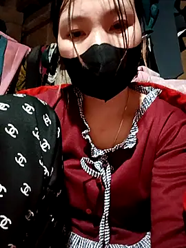 Snapshot of natra0033 chatting on January 18, 1:15 pm natra0033 online show from January 18, 1:15 pm