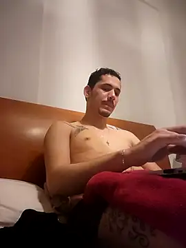 rodrigovianacastelo online show from January 15, 11:59 am