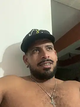 Snapshot of Sougenteboa1 chatting on April 4, 6:44 am Sougenteboa1 online show from April 4, 6:44 am