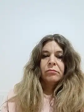 Snapshot of Didi2081 chatting on February 15, 1:35 am Didi2081 online show from February 15, 1:35 am