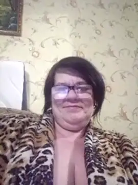 Snapshot of NysiOlsen chatting on March 13, 5:19 pm NysiOlsen online show from March 13, 5:19 pm