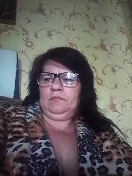 Snapshot of NysiOlsen chatting on April 1, 3:20 pm NysiOlsen online show from April 1, 3:20 pm