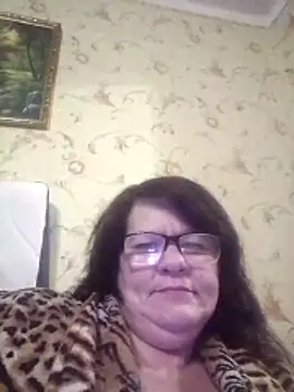 Snapshot of NysiOlsen chatting on April 2, 7:11 pm NysiOlsen online show from April 2, 7:11 pm