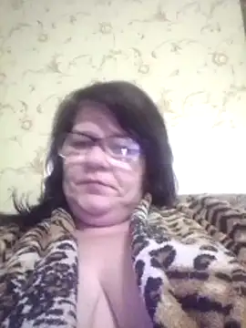 Snapshot of NysiOlsen chatting on April 10, 7:18 pm NysiOlsen online show from April 10, 7:18 pm