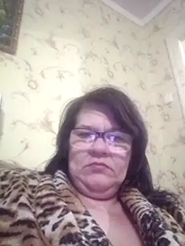 Snapshot of NysiOlsen chatting on April 12, 6:46 pm NysiOlsen online show from April 12, 6:46 pm
