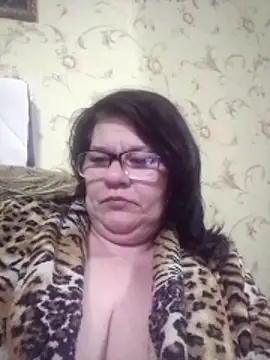 Snapshot of NysiOlsen chatting on April 13, 5:29 pm NysiOlsen online show from April 13, 5:29 pm