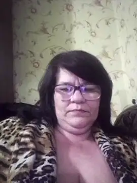 Snapshot of NysiOlsen chatting on April 15, 8:42 pm NysiOlsen online show from April 15, 8:42 pm