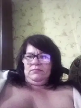 Snapshot of NysiOlsen chatting on April 18, 7:58 pm NysiOlsen online show from April 18, 7:58 pm