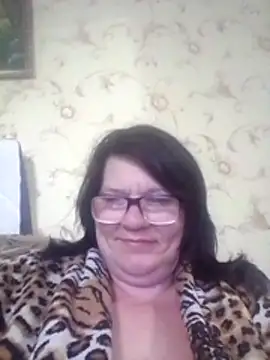 Snapshot of NysiOlsen chatting on May 4, 3:41 pm NysiOlsen online show from May 4, 3:41 pm