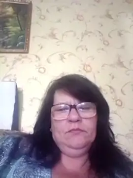 Snapshot of NysiOlsen chatting on May 9, 10:31 am NysiOlsen online show from May 9, 10:31 am