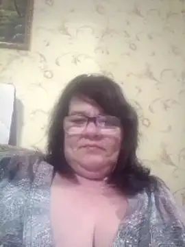 Snapshot of NysiOlsen chatting on May 12, 5:54 pm NysiOlsen online show from May 12, 5:54 pm
