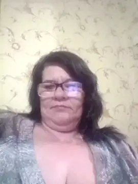 Snapshot of NysiOlsen chatting on May 14, 7:53 pm NysiOlsen online show from May 14, 7:53 pm