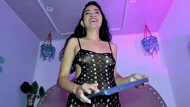 Snapshot of Amber_rains chatting on March 4, 12:44 pm Amber rains online show from March 4, 12:44 pm