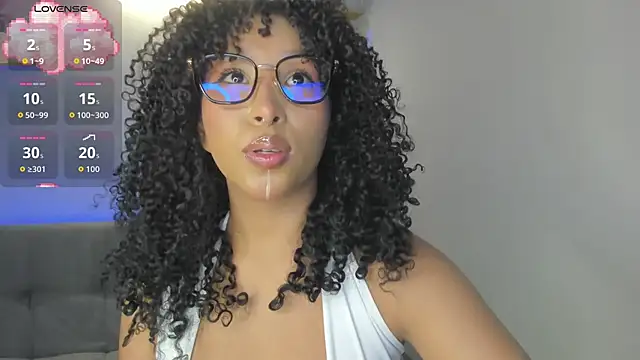 Snapshot of Corinnah_Beauty chatting on February 11, 9:14 am Corinnah Beauty online show from February 11, 9:14 am