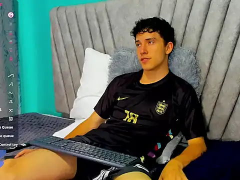 SamBoycash  online show from February 6, 8:56 pm