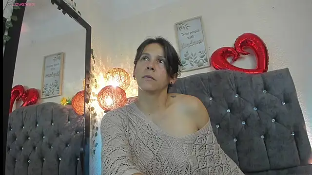 daenerys 11 online show from January 14, 1:50 pm