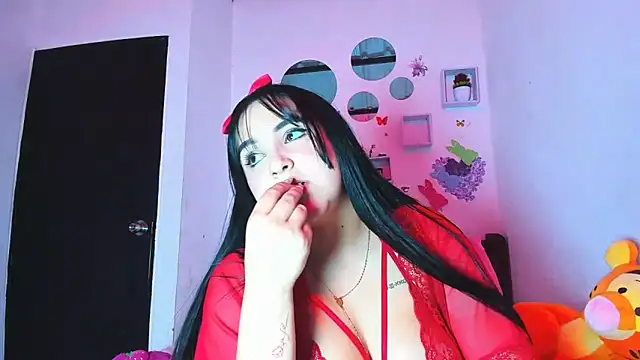 Penelopeflame18 online show from May 10, 10:15 pm