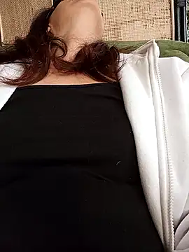 Snapshot of janehotmilf chatting on March 11, 5:35 am janehotmilf online show from March 11, 5:35 am