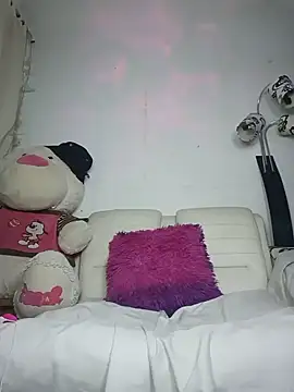 ebonysummer  online show from May 19, 4:52 am