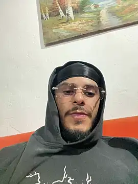 liyamjunior online show from February 11, 4:39 am