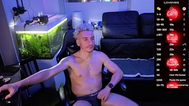 Rayzel White online show from February 13, 11:56 pm