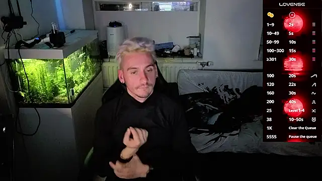 Rayzel White online show from March 12, 10:38 pm