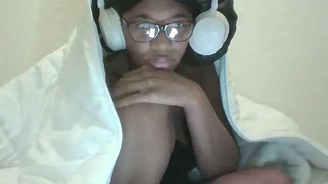 Snapshot of xxxdanidoomsdayxxx chatting on February 9, 12:03 am xxxdanidoomsdayxxx online show from February 9, 12:03 am