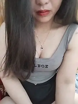 Snapshot of MaiNgoc_sexy chatting on June 23, 10:52 pm MaiNgoc sexy online show from June 23, 10:52 pm