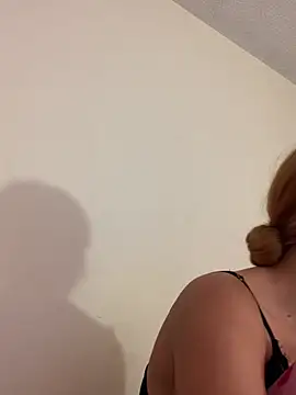 ivy-777 online show from June 28, 12:49 am