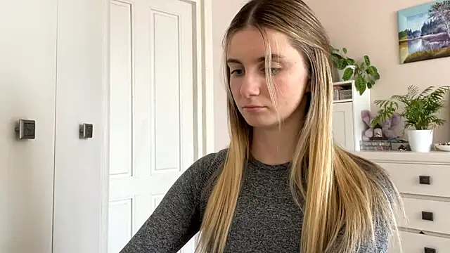 SharellHabersham online show from February 4, 12:11 pm