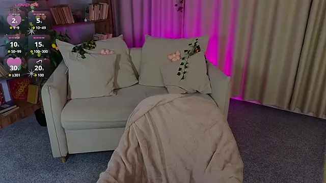 MoonHaze   online show from March 29, 11:10 am