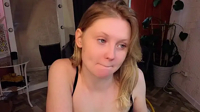 Sweet M1la online show from March 18, 7:22 am