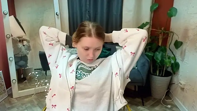 Sweet M1la online show from April 5, 7:16 am