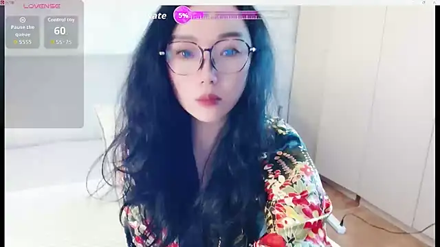 Snapshot of awayaya chatting on March 13, 12:39 am awayaya online show from March 13, 12:39 am