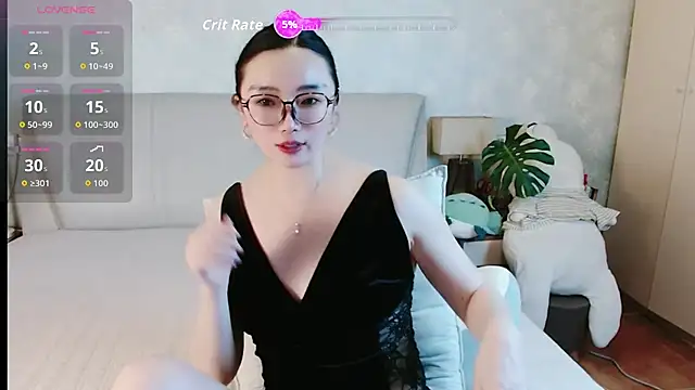 Snapshot of awayaya chatting on April 13, 10:43 am awayaya online show from April 13, 10:43 am