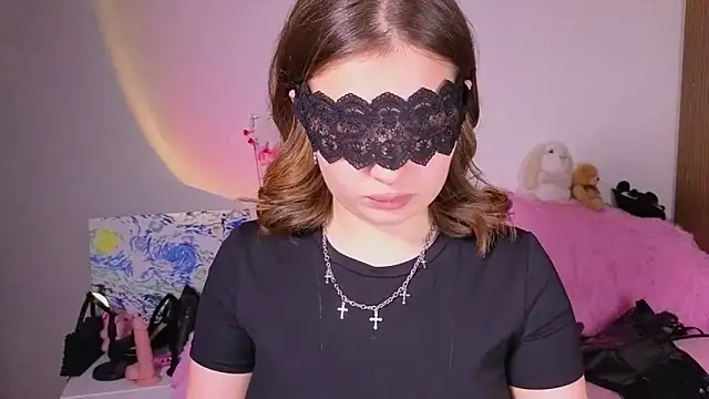 Catherine Karis online show from May 13, 1:19 pm